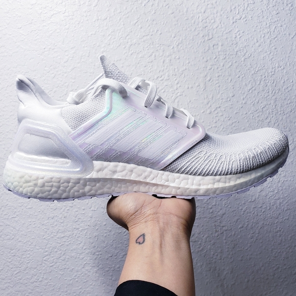 🚫SOLD🚫 Adidas men's ultraboost 20 FW8721 Running Shoes - Picture 5 of 16